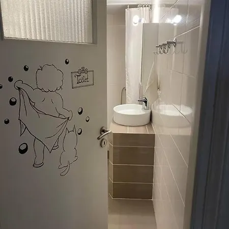 Apartament με κήπο στο κέντρο της χαλκίδας Chalkís