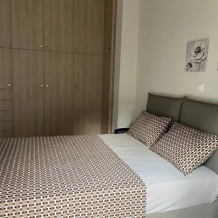 με κήπο στο κέντρο της χαλκίδας *