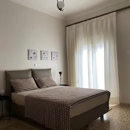 Apartament με κήπο στο κέντρο της χαλκίδας Chalkís